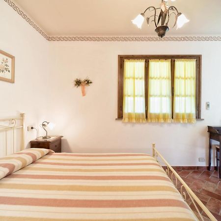 Agriturismo Lucerna Del Lago Prile カスティリオーネ・デッラ・ペスカーイア エクステリア 写真
