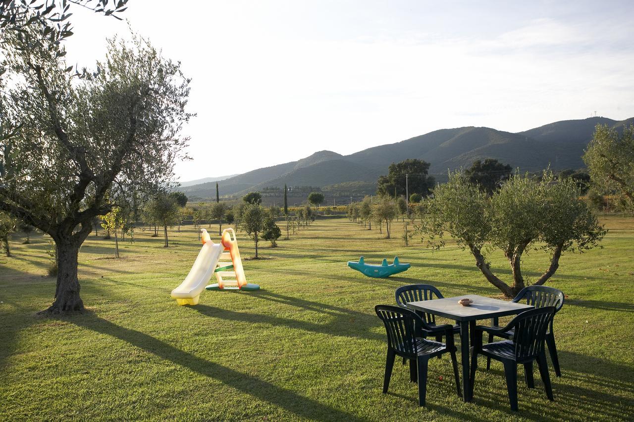 Agriturismo Lucerna Del Lago Prile カスティリオーネ・デッラ・ペスカーイア エクステリア 写真